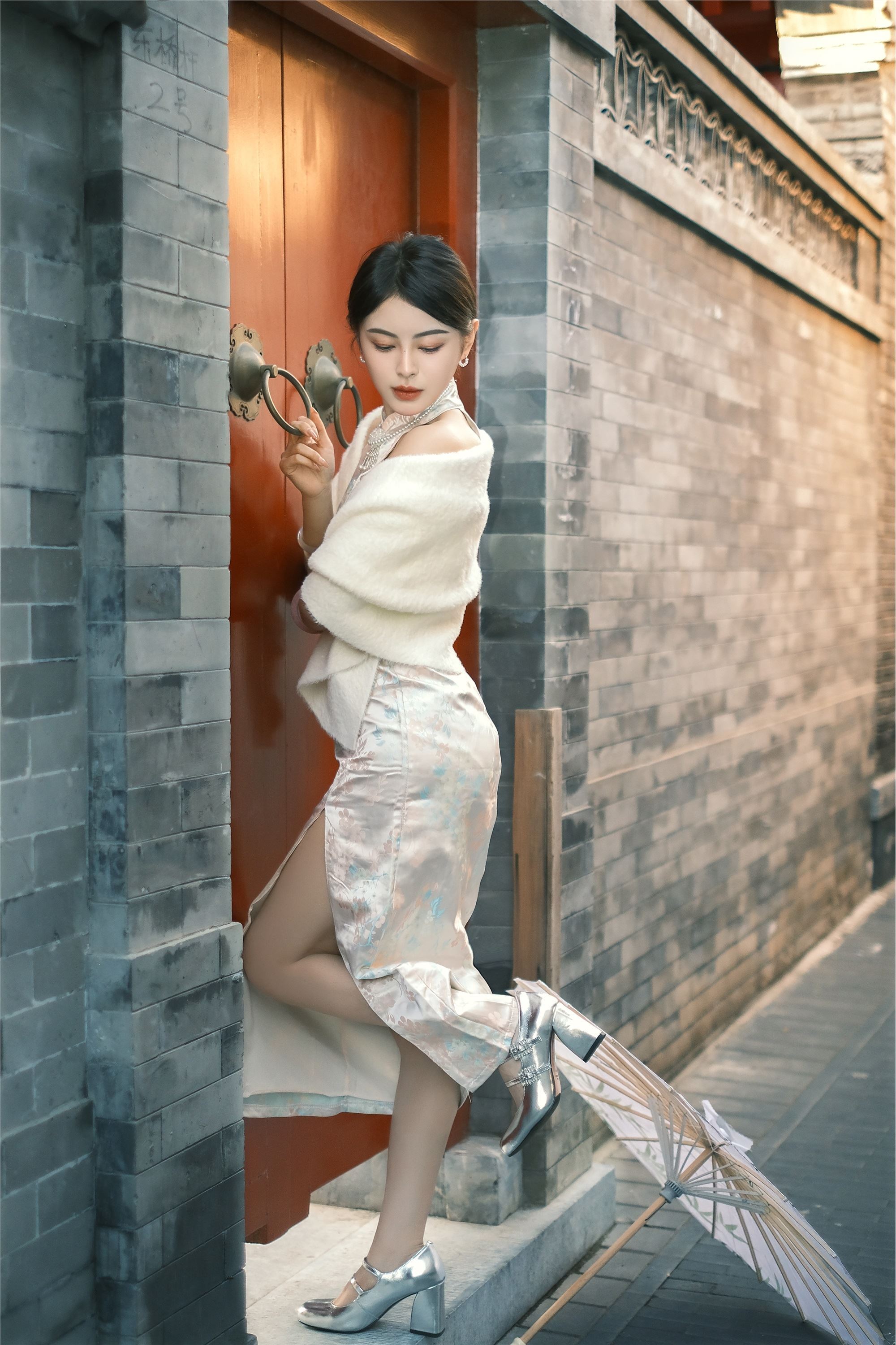 YITUYU艺图语 2025.01.03 庭院深深 胡允恩YooEn